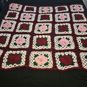 Crochet Floral Blanket with Pink and Red Roses